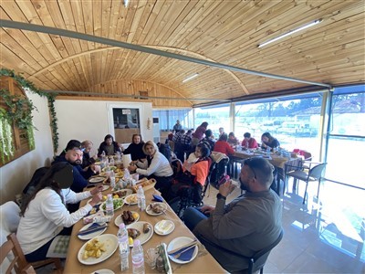 Έξοδος για φαγητό στην Βάθη Κιλκίς